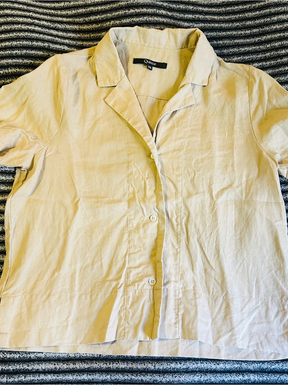 Quince Women’s Short-Sleeve Button-Down Shirt in Light Beige